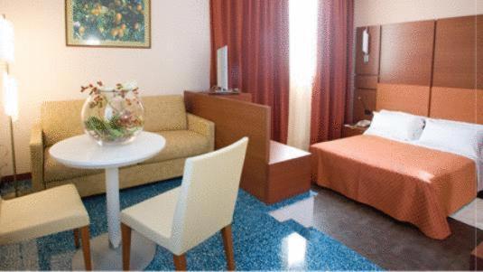 Hotel Mareschi Palace 诺瓦拉 客房 照片