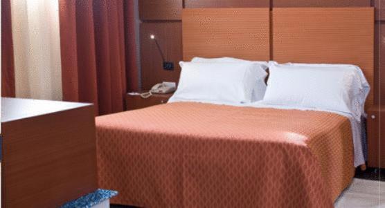 Hotel Mareschi Palace 诺瓦拉 客房 照片
